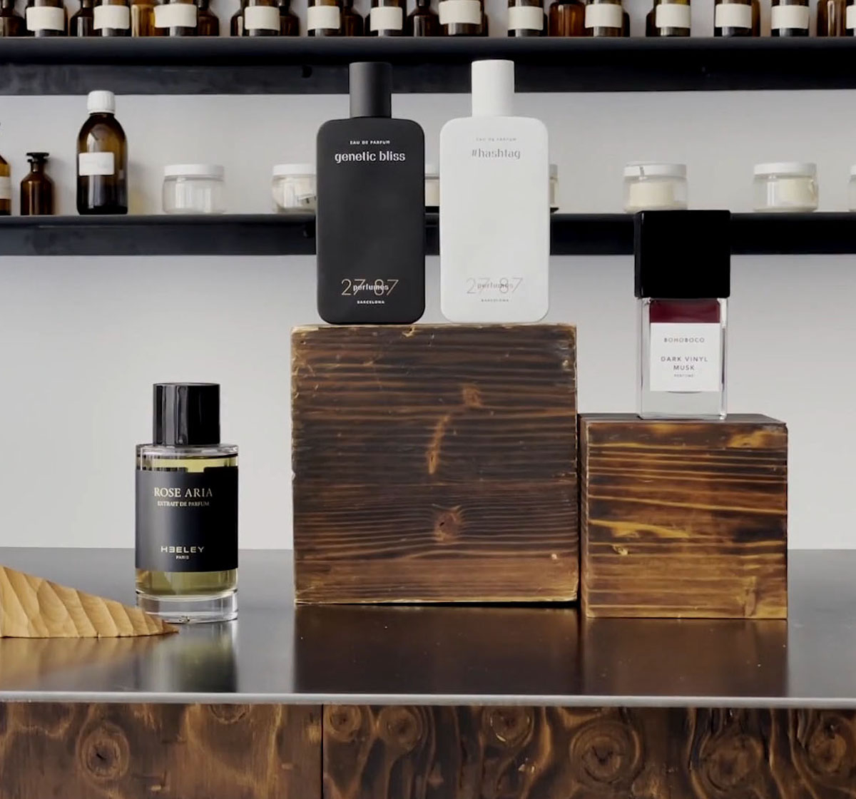 27 87 et nos nouveaux parfums boisés aux accents musqués
